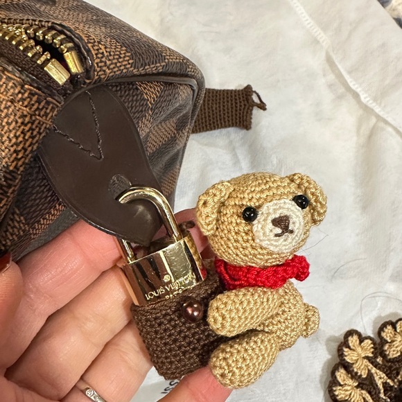 Louis Vuitton Damier Speedy 25 - Picture 6 of 9